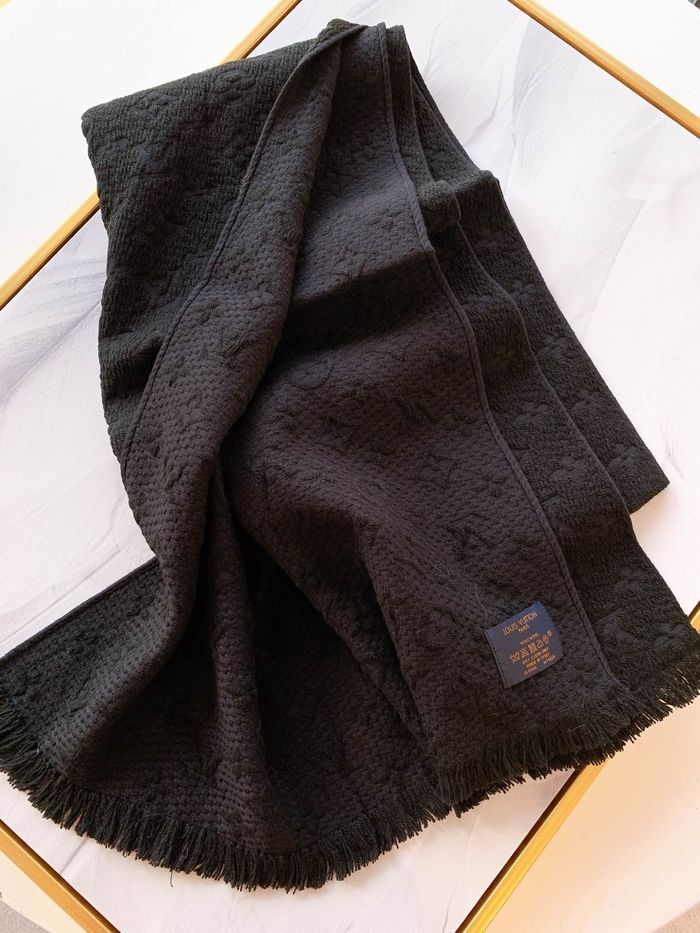 Louis Vuitton Scarf LV00031